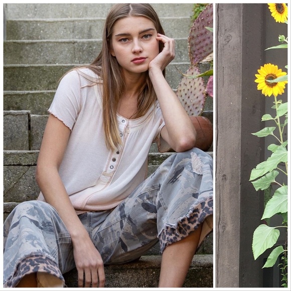 *RE-STOCK* The Original CAM-LEO Distressed Pants - Picture 13 of 16